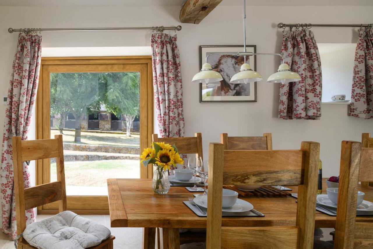 The Barn @ Laurel Farm Villa Shotteswell Bagian luar foto